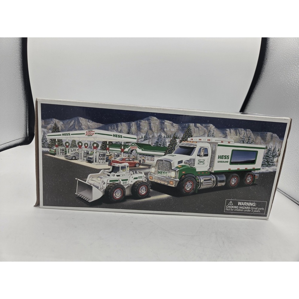 Hess 2008 Toy Truck & Front Loader NIB Holiday Vintage Multiple Sound Features